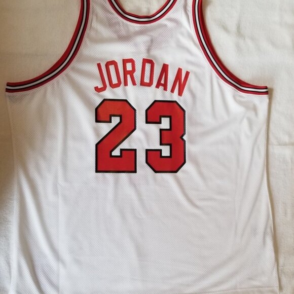 Men's Mitchell & Ness Michael Jordan White Chicago Bulls Rookie Authentic Jersey - Picture 6 of 12